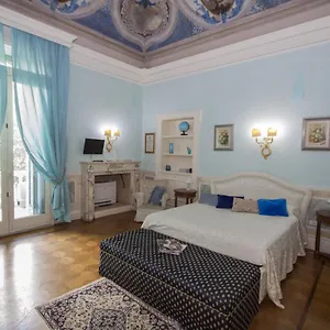 Le Suites Di Jò - Central Station , Bari Italia